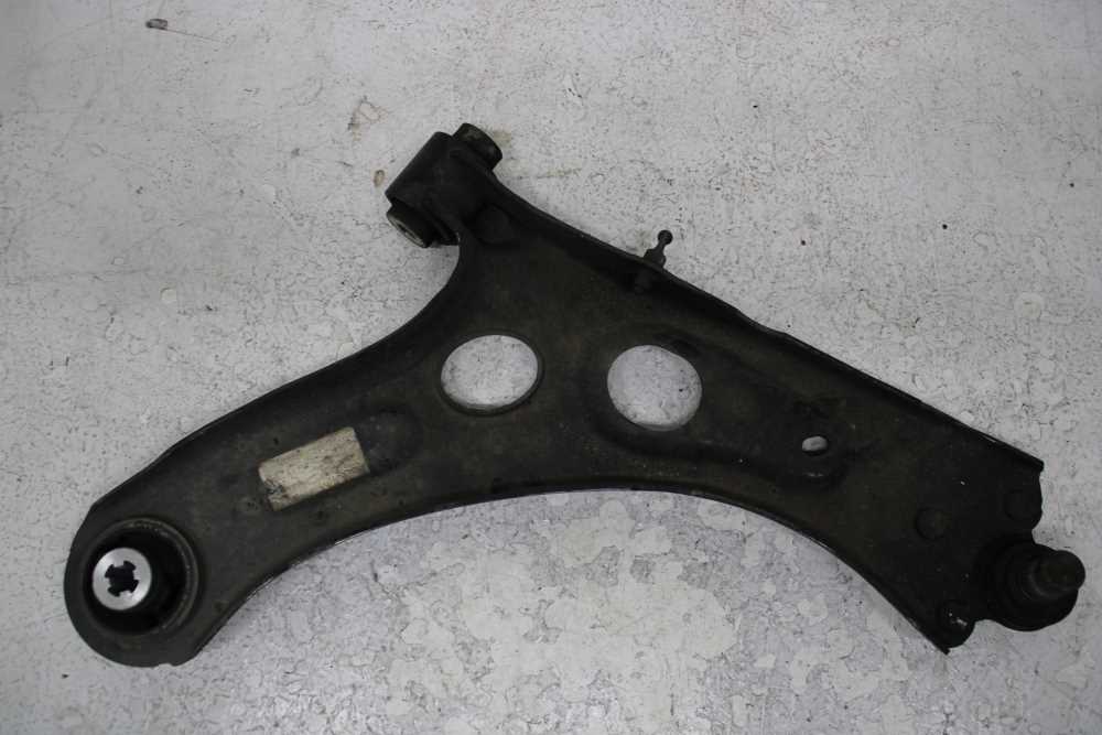 TRIANGLE AVANT DROIT PEUGEOT / OPEL / LANCIA - Vue 1